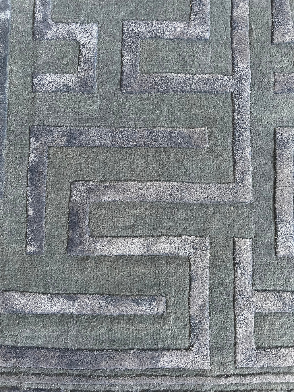 Alfombra Murcia azul en Lana de NZ y y Viscosa by Kaymanta, elaboración orgánica.