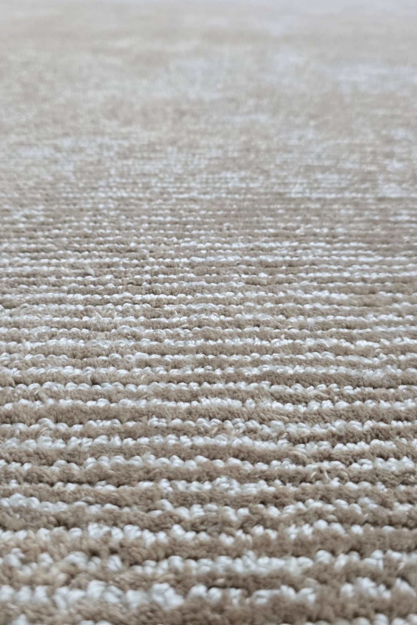 EAGLE Beige | 300 x 425 cm - alfombras_a_medida_en_lana_madrid - KAYMANTA | Sastrería de Alfombras